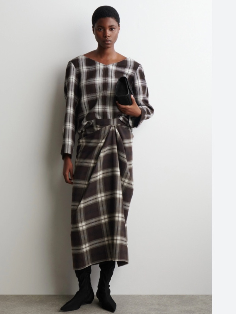 COS Checked V-Neck Top - Picture 6 of 13